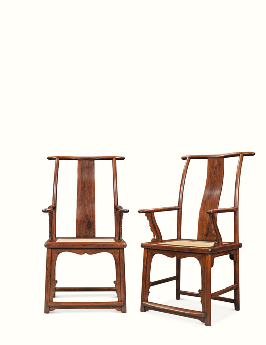 明晚期 黃花梨四出頭高靠背彎材官帽椅成對(duì) 成交價(jià)：RMB 7,475,000.jpg
