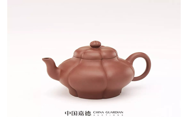中國(guó)嘉德2019春拍精品導(dǎo)覽 | 拍賣市場(chǎng)上首見的顧景舟制綠泥合菱壺