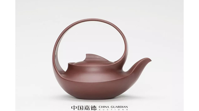 中國(guó)嘉德2019春拍精品導(dǎo)覽 | 拍賣市場(chǎng)上首見的顧景舟制綠泥合菱壺