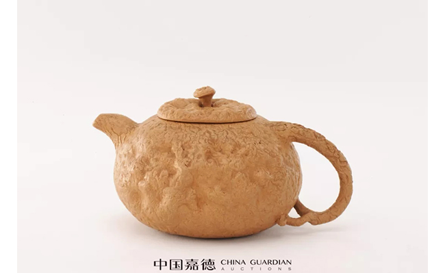 中國(guó)嘉德2019春拍精品導(dǎo)覽 | 拍賣市場(chǎng)上首見的顧景舟制綠泥合菱壺