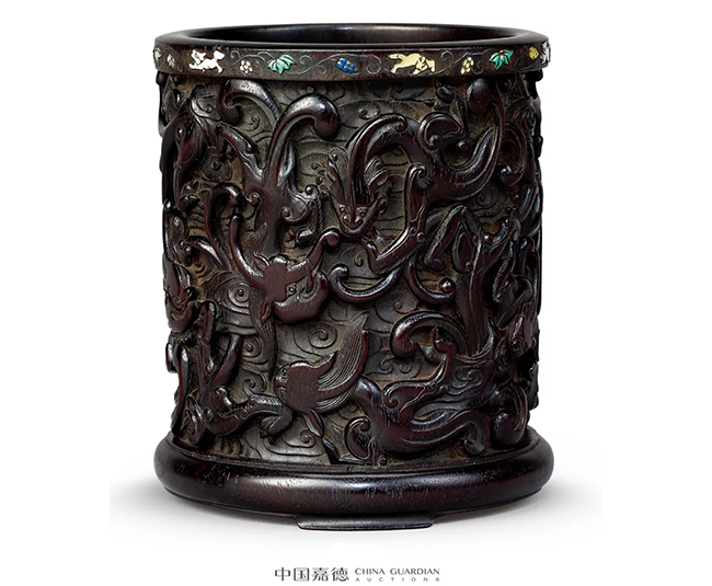 中國(guó)嘉德2019秋拍 |  明代紫檀木雕虬龍夔鳳紋筆筒|《清雋明朗-明清古典家具精品》專場(chǎng)