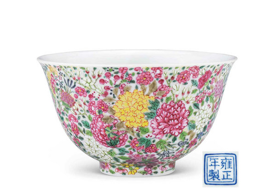 嘉德通訊119期·拍場(chǎng)擷珍 百花堆錦四時(shí)芳 琺瑯新樣承御賞 記雍正琺瑯彩萬花錦紋碗