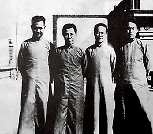 嘉德通訊122期·拍場(chǎng)擷珍 一緘書(shū)札故人情 蕭乾與沈從文、巴金的恩怨往事